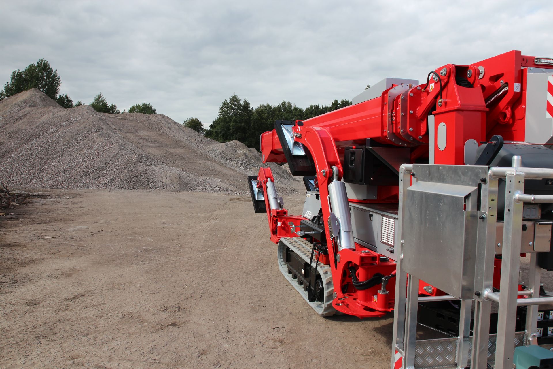 Nacelle araignée compacte avec une largeur de 1,59 m - LEO39GTPLUS