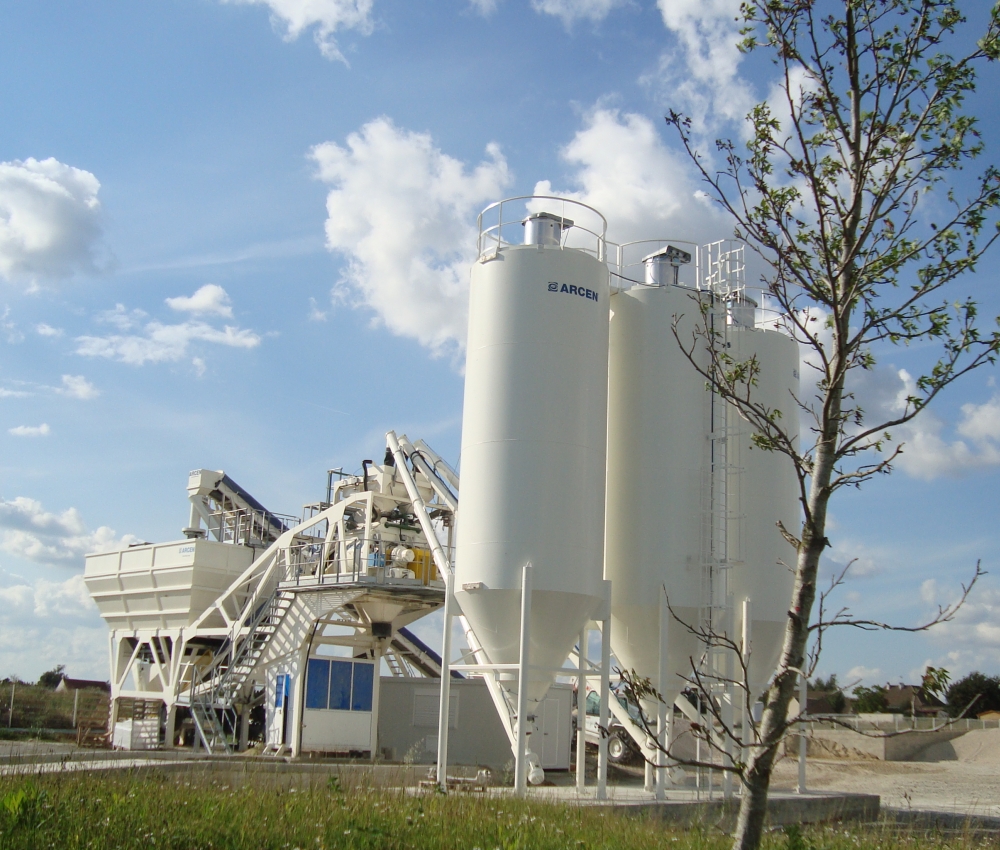 Centrale à béton mobile 120 m3/h - 4 ou 5 trémies d'agrégats et une capacité totale jusqu'à 400m3 - Arcmov_2