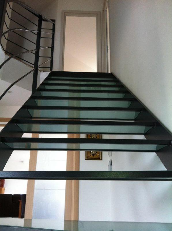 Escalier avec marches en verre - Service global de la conception à la pose_2