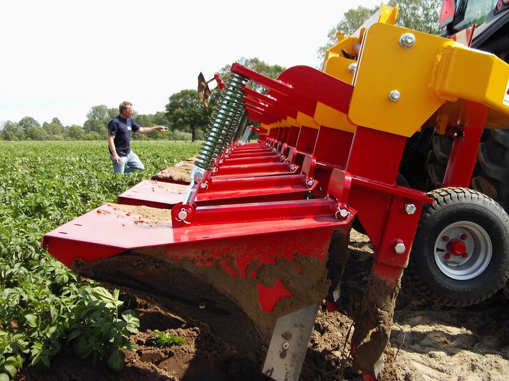 Charrue butteuse Super pour limiter la déshydratation des buttes