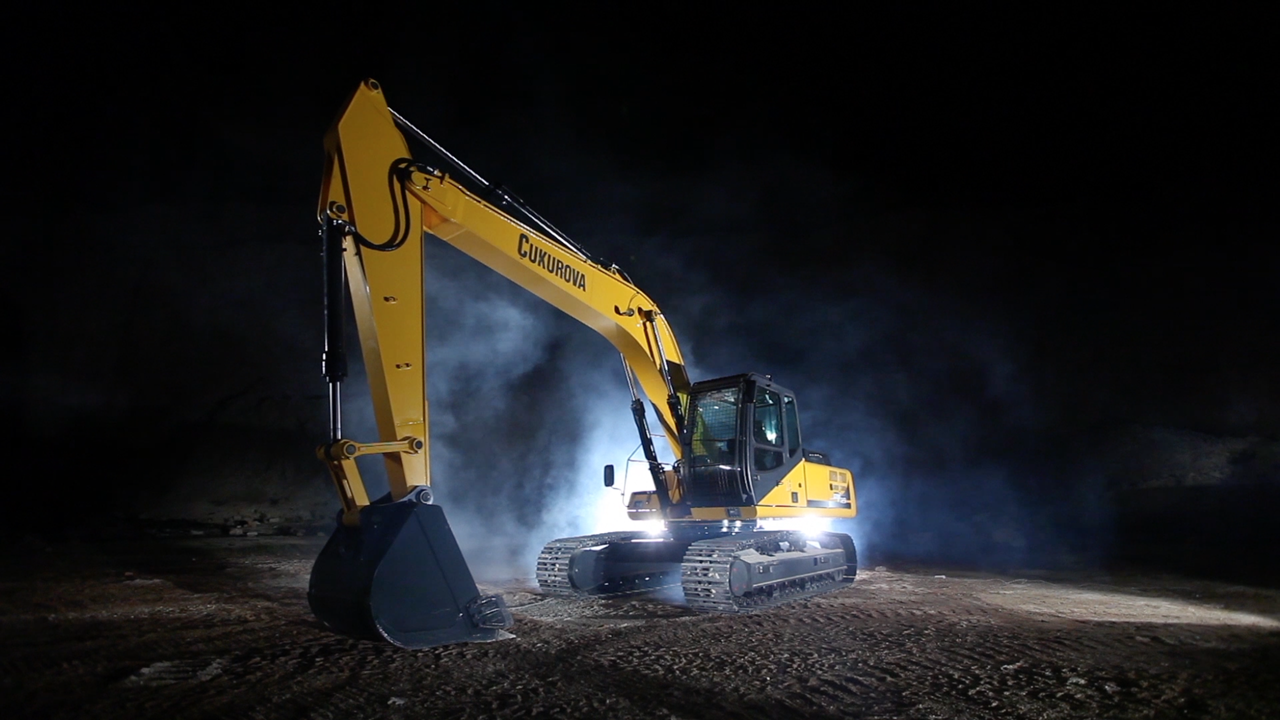 Pelleteuse Cukurova 723 - Excavatrice robuste et performante_2