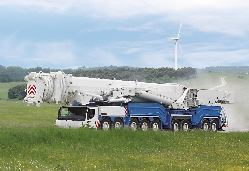 Grue automotrice LTM 11200-9.1 - Liebherr - Capacité de charge max 1200 t - Flèche télescopique jusqu'à 100 m_2