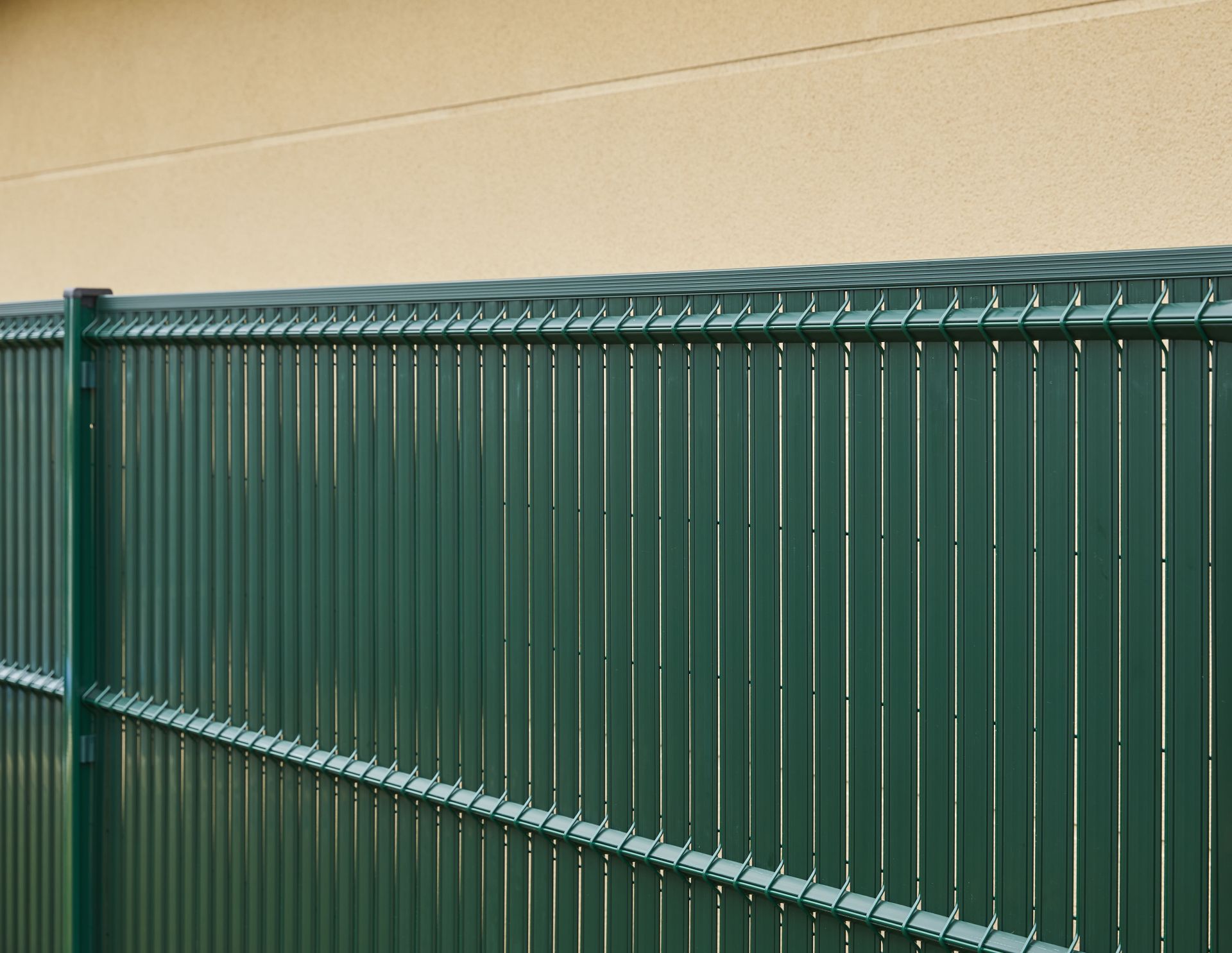 Lattes d'occultation avec traitement anti-UV et imputrescibles