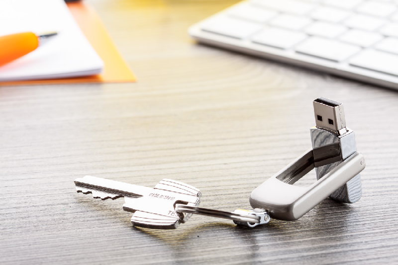 Clé USB publicitaire pliable en métal - 4/8/16/32 GB - Avec porte-clés - USB 2.0_2