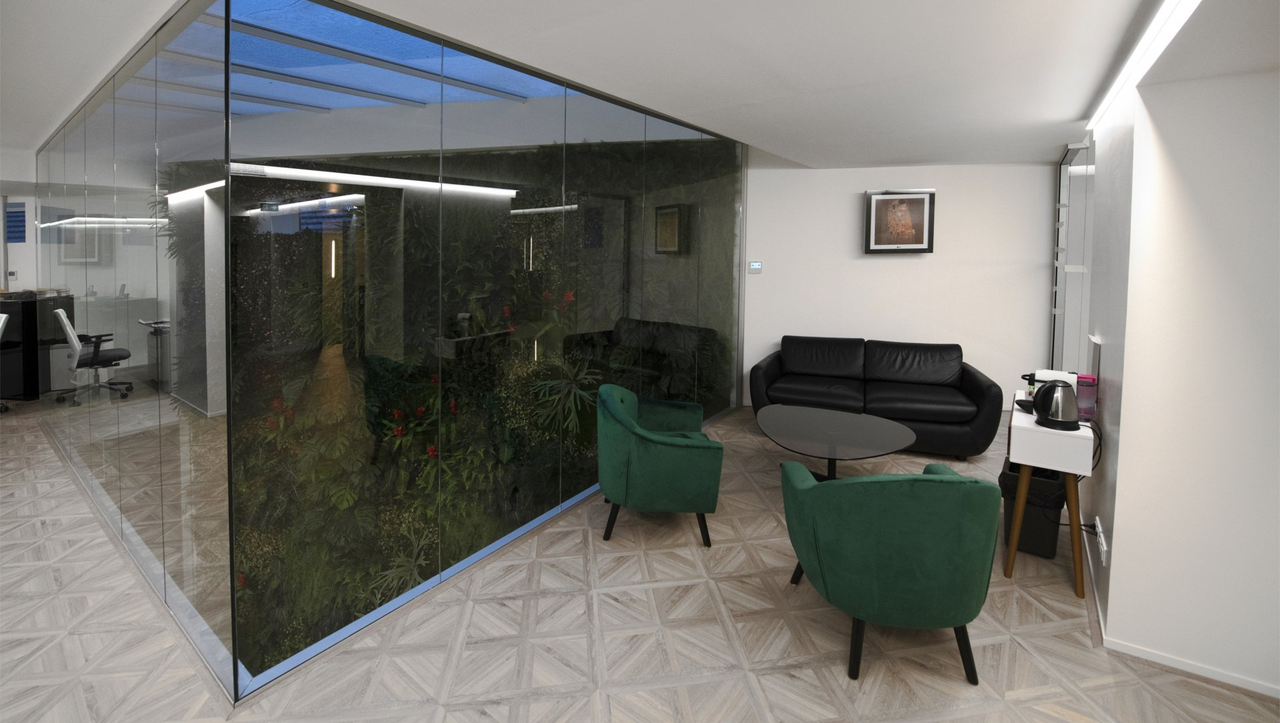 Cloison modulaire vitrée bord à bord pour bureaux & locaux professionnels_2