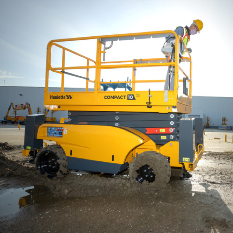 Nacelle ciseaux COMPACT DX - Performance Tout-Terrain pour Travaux en Extérieur en Isère et Rhône -Alpes -  disponible en achat neuf et en location de courte à longue durée_2