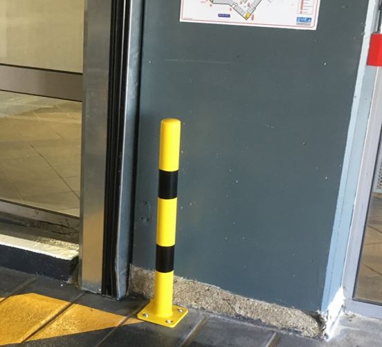 Poteau de protection robuste - sécurise installations et identifie espaces piétons - acier épaisseur 3 mm - hauteur 1000 mm_2