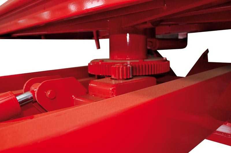 Version trainée de l'enrubanneuse Abs 15 ST pour balles agricoles