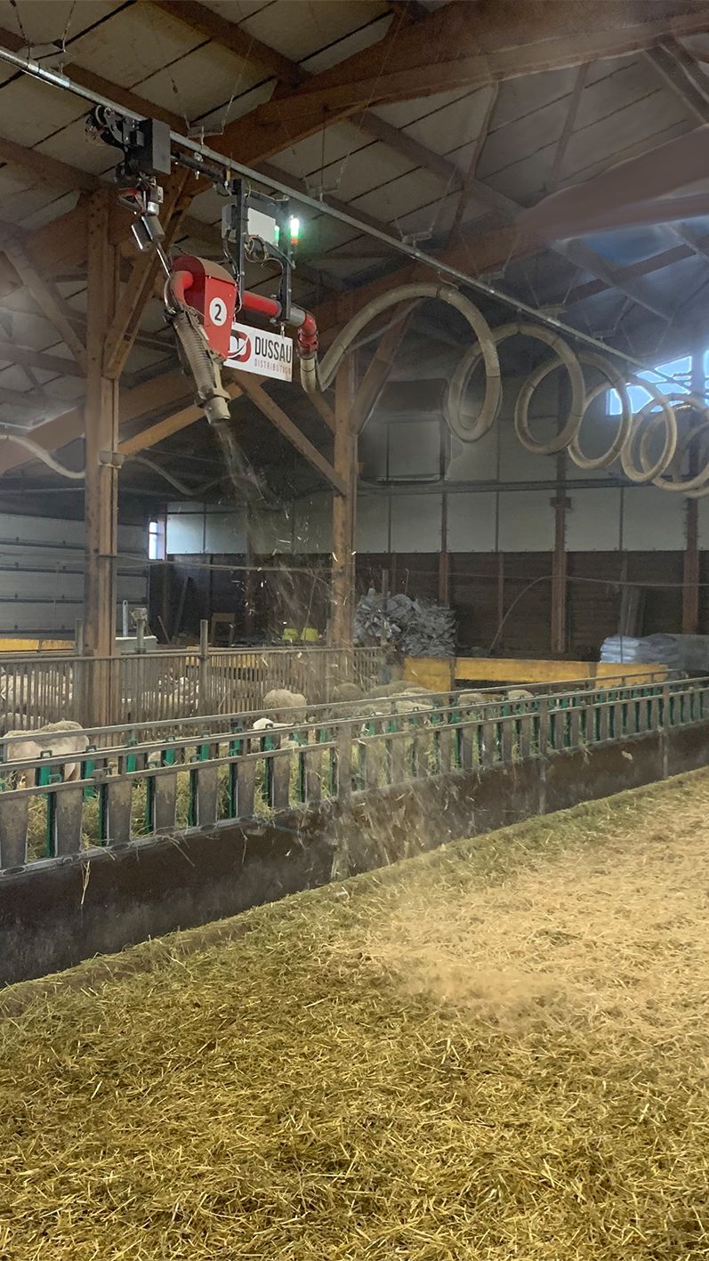 CLEAN-PULSE - Système de paillage automatisé et robotisé pour élevages avec transport pneumatique jusqu’à 250m_2