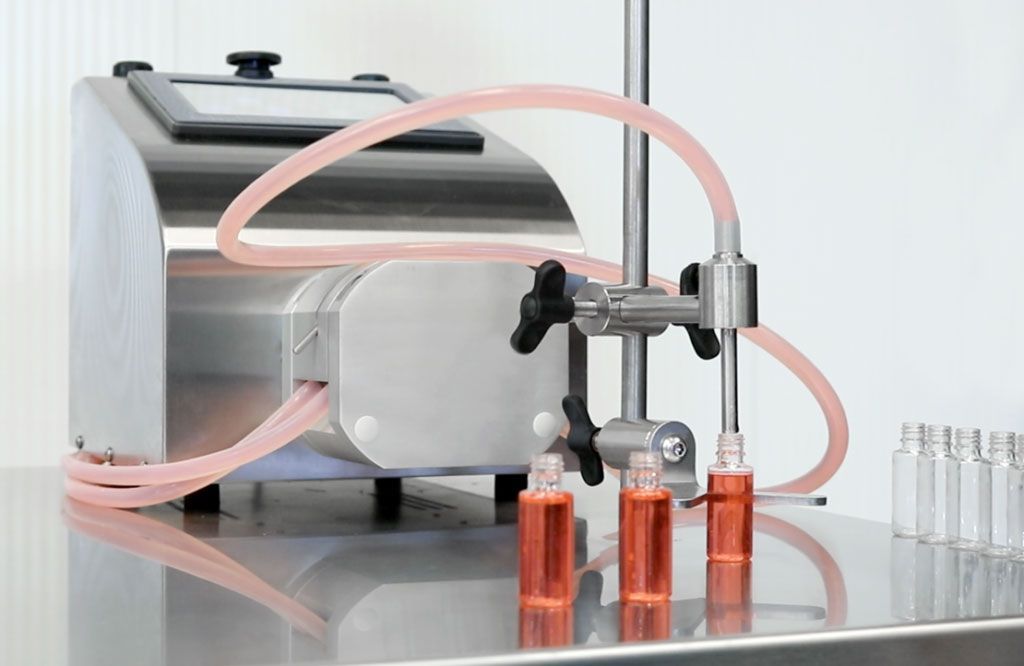 K-One - Pompe de remplissage péristaltique semi-automatique - Précise et polyvalente pour petites productions_2