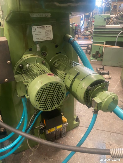 Fraiseuse Huron MU55 - Broche SA 50 - Table 1635x700 mm - Courses 1300x1000x550 mm - Conventionnelle - Occasion_2