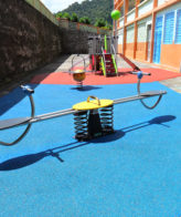 Jeux sur ressort - Hip Hop LD1MI0180 - Tranche d'âge 2-8 ans - Capacité 4 enfants - Hauteur de chute < 60 cm_2