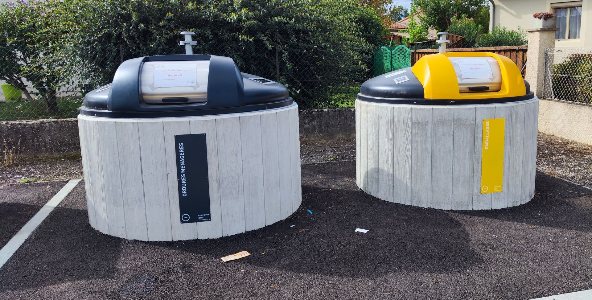 Solution semi-enterrée pour collecte sélective des déchets