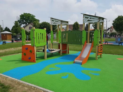 Structure de jeux à 3 tours - Ma cabane Réf 3710 TRANSALP - Tranche d'âge 2 à 8 ans - Pour parcs, écoles et espaces verts_2
