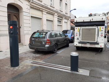 Borne électrique à déplacement horizontal - Hauteur 500 à 700 mm - EUROPA_2