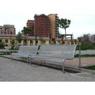 Banc public Vallès doble UM340D - piètement tubulaire Ø40 mm - assise et dossier en tôle d'acier perforé_2