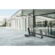 Rack pour trottinettes à 5 places sécurisée et adaptable, répondant aux besoins des utilisateurs urbains et ruraux_2