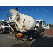 Camion malaxeur Renault 370 DCI 4x2 avec 4 m3 de volume