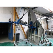 Palonnier basculant avec ventouses à soufflets pour démoulage de coques en fibre de verre_2