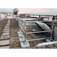 Garde corps fixe protection de lanterneaux GM - montants en aluminium carré - lisses et sous-lisses en aluminium_2