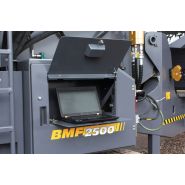 BMF 2500 S - Alimentateur de finisseurs pour pavage de chemin - Sécurité et efficacité optimisées_2