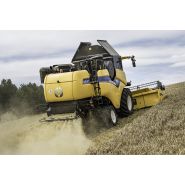 Moissonneuse-batteuse New Holland CX5.90 Hillside avec lame réglable Varifeed™