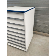 Meuble d'occasion de laboratoire avec 9 tiroirs - sur pieds métal - ATEX - Réf : P21091155_2