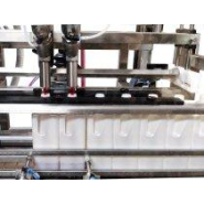 Remplisseuse linéaire automatique Standard Stoppil - Simple et performante, jusqu'à 4000 bouteilles/heure_2