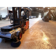 Balayeuse ramasseuse industrielle sans connexion star'clean pour chariot élevateur - emily clean_2