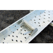 Cales de roue porte voiture - lider_2