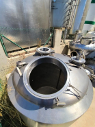 Cuve en acier inoxydable 3 750 litres avec demi-coffre et isolation thermique étanche à l'air - référence : c13190_2