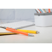 Stylo à bille en plastique coloré - Finitions chromées - Encre bleue - Couleur jaune_2