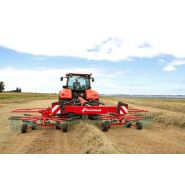 9464M avec largeur d’andain de 1,20 m pour un ramassage optimal