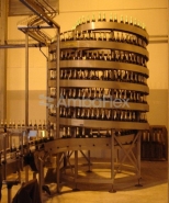 Accuveyor AVS - accumulateur compact à moyenne pression pour temporisation et accumulation_2