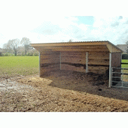 Abri de stockage en acier avec toiture bac acier, bardage bois et ancrage au sol avec platine_2