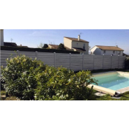 Clôture PVC en persienne occultante, idéale pour protéger votre jardin et votre maison des regards indiscrets - CERBÈRE - Gamme classique_2