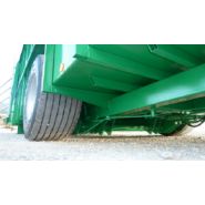 Bétaillère à fond acier avec bouchons de vidange à l'arrière