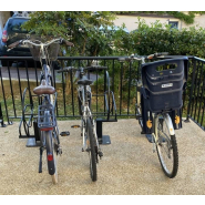 Garage à vélo conçu pour optimiser l'espace disponible