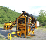 Machine fixe pour parpaings, pavés et bordures - Production de 600 modèles - Système semi-automatique_2