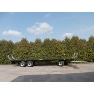 Plateau fourragé avec essieux avant et arrière carrés 80