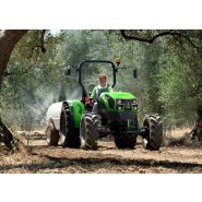 Série 5G TB avec transmission PowerShuttle et relevage arrière 4525 kg