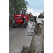 Chargeuse Yanmar V70s pour sols préservés et usure minimale des pneus