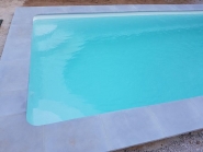 Piscine en kit avec options de coloris : bleu, blanc, gris ou beige