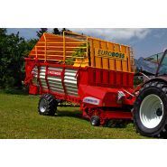 Remorque agricole Pottinger Euroboss avec ameneurs à peignes