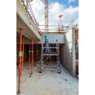 Échafaudage roulant en acier galvanisé Goliath 120 - Comabi SNC - hauteur de travail maximale 4 m - robuste et pratique_2