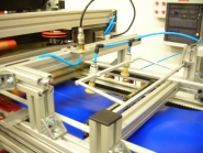 Machine de pliage et découpe de banderoles décoratives - Prise en charge bobines jusqu’à 80kg_2