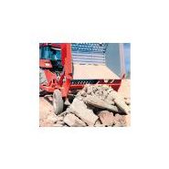 Ramasseuse de pierres avec trémie pour déversement latéral