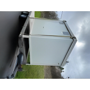 Cabine wc 240x240cm avec portes en aluminium laqué blanc