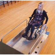 Plateforme élévatrice  - repliable et mobile pour accès fauteuils roulants - Terry Lift Mobile_2