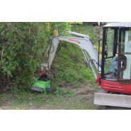 Outil de broyage forestier avec largeur de coupe de 850 mm